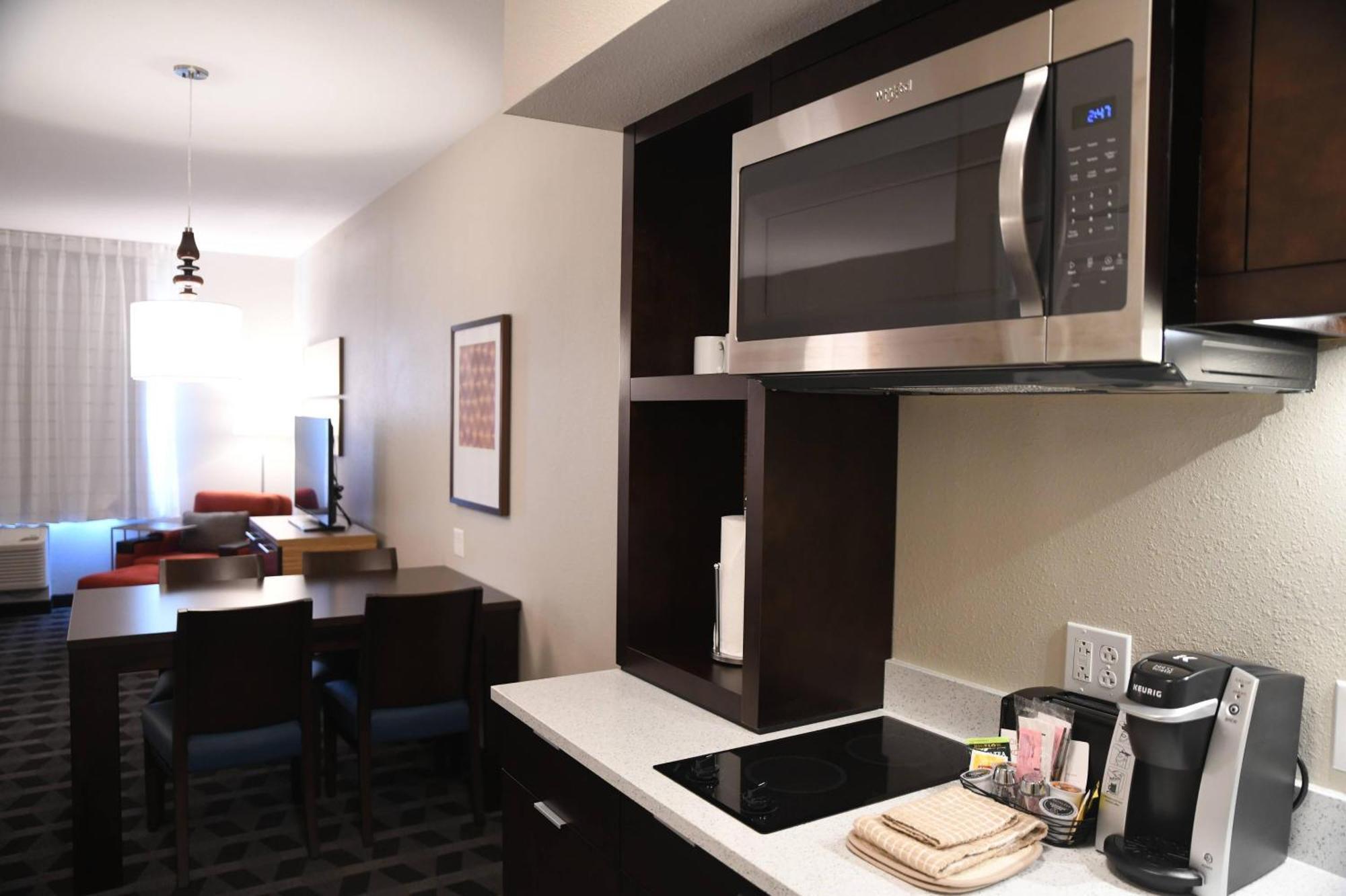 Towneplace Suites Kansas City At Briarcliff Экстерьер фото